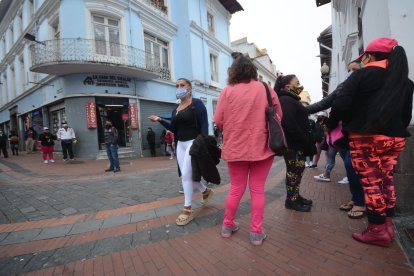 1. Esta es la esquina de la discordia en la Plaza del Teatro. Las trabajadoras sexuales de la organización Unidas por Nuestros Derechos se paran en ese lugar para defenderlo.