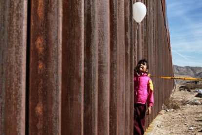 Una patrulla de Estados Unidos encontró a una niña guatemalteca.