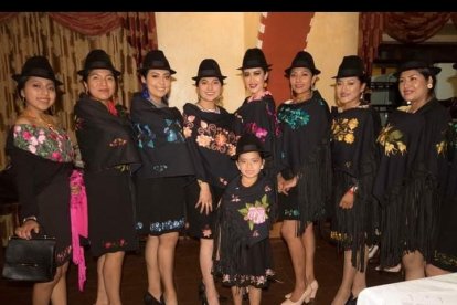 Doce modelos participarán en el desfile de esta noche.