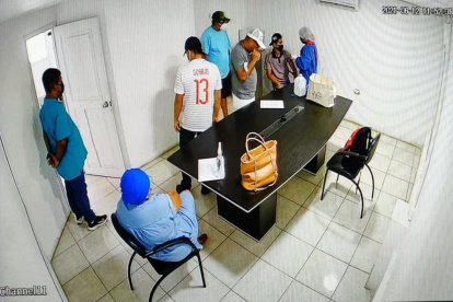 Aproximadamente 400 personas habrían sido estafadas por los sospechosos.