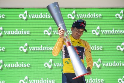 Richard Carapaz dueño del Tour de Suiza.