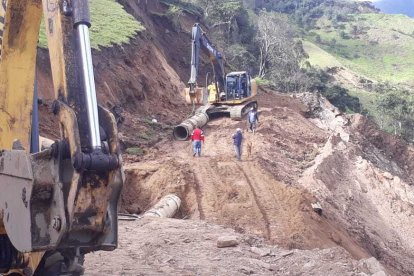 La tubería del plan maestro de agua potable de Carigan colapsó.