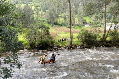 El cuerpo fue llevado al Centro de Investigaciones Forenses para las diligencias legales.