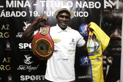Abel Mina se encuentra invicto como boxeador profesional con 13 victorias sobre el ring.