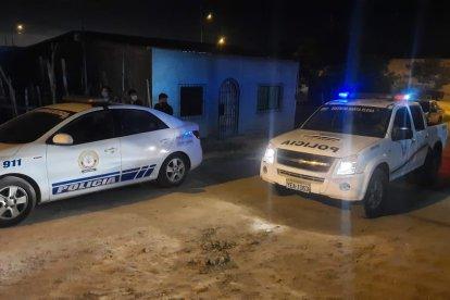 La policía realiza las investigaciones para dar con la identidad de los atacantes.