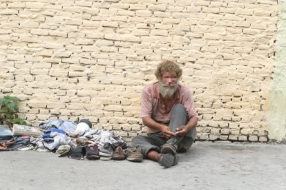 En sectores como el suburbio de Guayaquil se puede observar a personas en situación de calle.