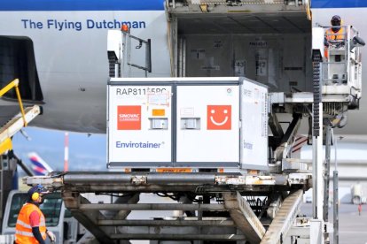 Llegan más dosis de la vacuna Sinovac a Ecuador.