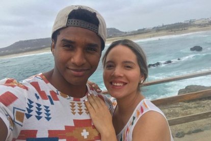 Oswaldo con su esposa Saray a quien considera su amiga y compañera de vida.