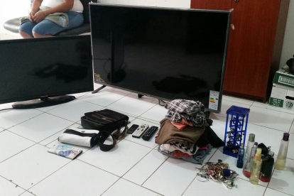 El robo de computadores, teléfonos, electrodomésticos y otros bienes es común en las viviendas, estén o no sus ocupantes presentes.