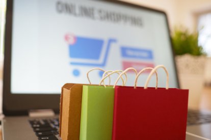 Con la liberación del impuesto, las personas podrán comprar más artículos en el exterior.