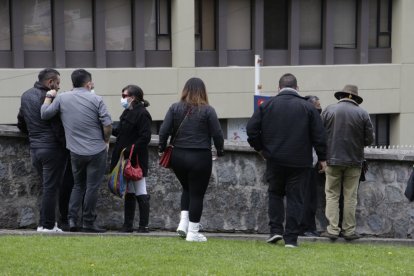 Los familiares de uno de los fallecidos se enteraron del hecho la mañana de hoy.