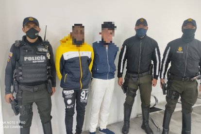 La Policía investiga si los detenidos formarían parte de una banda organizada.