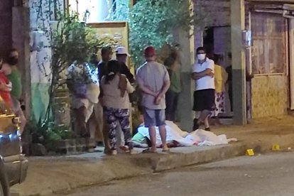 Elvis Esmeraldas y Darwin Chila.fueron asesinados la noche del 26 de junio.