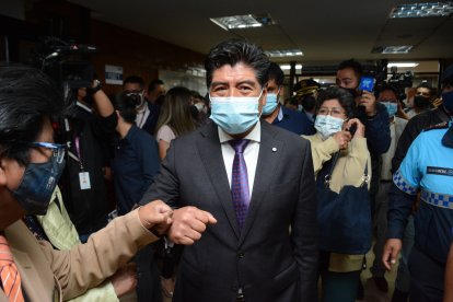 La decisión se sustenta en que se violó el derecho a la defensa en la garantía de imparcialidad del aún alcalde de Quito