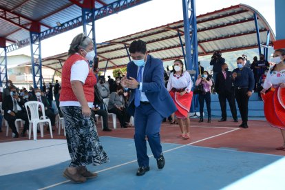 Jorge Yunda se pronunció sobre el caso en la entrega de una cancha en el sur de Quito.