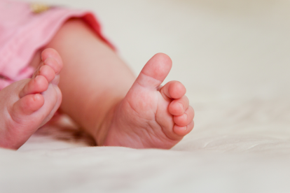 Referencial. El progenitor de la niña de seis mese fue detenido. Le habría puesto un trapo en la boca, según la madre.