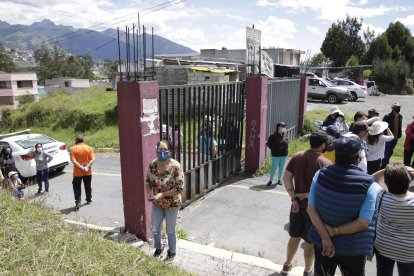 La puerta estaba colocada hace más de dos décadas, pero este año los moradores decidieron habilitarla.