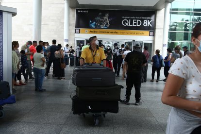 Los viajeros deberán presentar su carné de vacunación de las dos dosis y una prueba PCR con 72 horas de vigencia.
15 MARZO del 2020

GERARDO MENOSCAL

Agencia (ag-expreso)