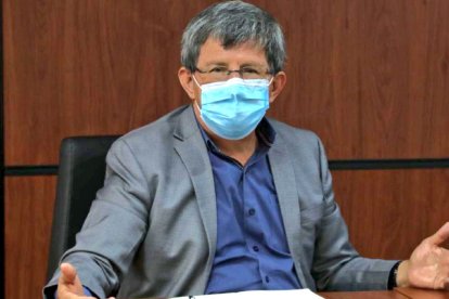 El edil permaneció varias semanas hospitalizado.