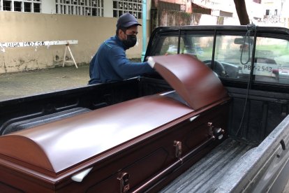 Los restos del soladador fueron llevados a la parroquia La Unión, donde habitaba.