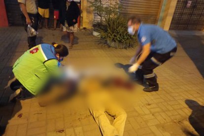 El hombre cayó aproximadamente diez metros.