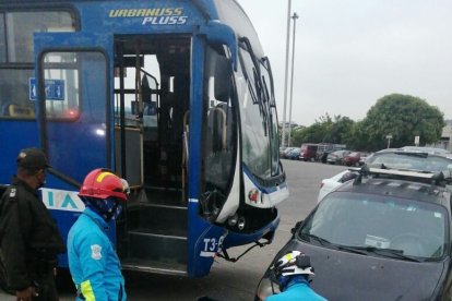 Paramédicos llegaron para socorrer a la víctima, pero ya no tenía signos vitales.