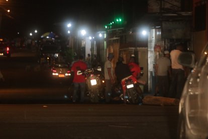 Es imposible llegar a la sede de Big Money sin pasar por uno de los filtros.