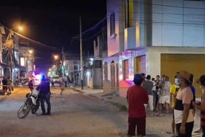 Los hermanos murieron  y su madre recibió un impacto de bala en el brazo.