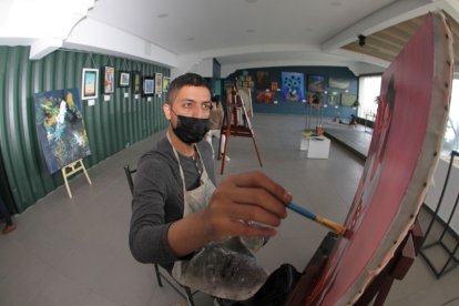 El club cultural nació para apoyar a los artistas.