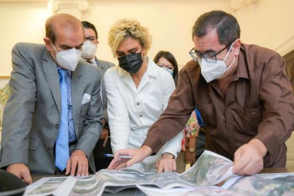 La reunión se desarrolló la tarde de este 5 de julio, en el Municipio.