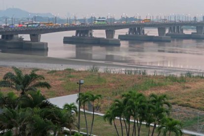 Vista panorámica del Río Dule, en Guayaquil.