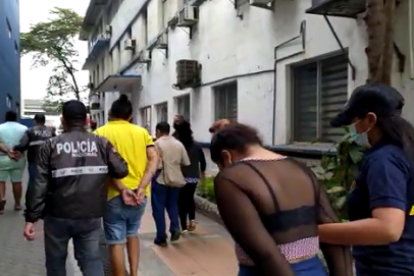 Los sospechosos fueron llevados ante las autoridades judiciales.