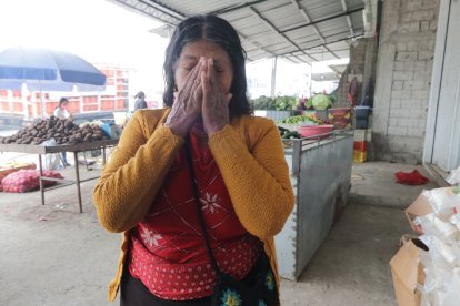 La mujer agradecía a Dios porque aún seguía con vida.