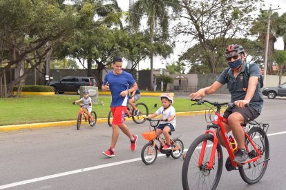 Las personas que acudieron a esta actividad, lo hicieron caminando o en bicicleta.