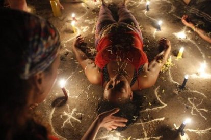 Ritos y esoterismo sirven para calmar