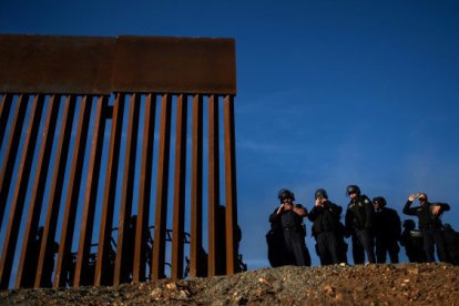 El control en la frontera méxico-estadounidense es cada vez más fuerte.