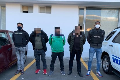 Dos de los detenidos tienen antecedentes penales.