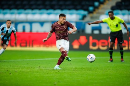 Jordy Alcívar fue la figura: marcó un doblete.