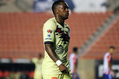 Renato Ibarra no podrá jugar con el América y deberá buscar nuevo club.
