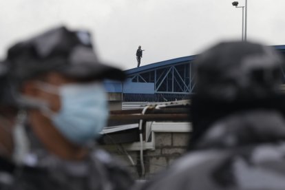 La policía y otros grupos de élite tomaron el control tras el motín.