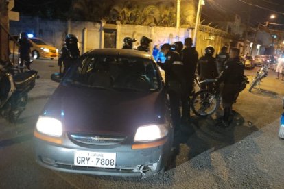 La Policía Nacional informó que en este vehículo se movilizaban los sospechosos.