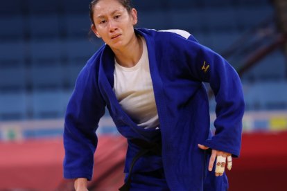 Judoca ecuatoriana resulta lesionada luego del combate.