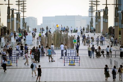 Pese a las restricciones de las autoridades, el repunte de casos se debería a las reuniones que hay entre amigos y familiares para ver los Juegos Olímpicos.