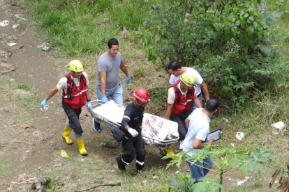 El cadáver fue encontrado en estado de descomposición en Río Verde.