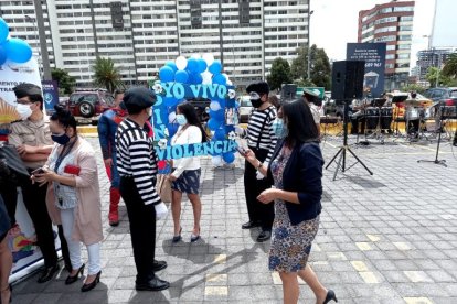 Una Feria de Seguridad fue el escenario para lanzar la campaña policial por una mejor convivencia entre ecuatorianos.