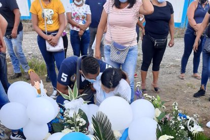 El último niño en fallecer fue sepultado el miércoles en Lago Agrio.