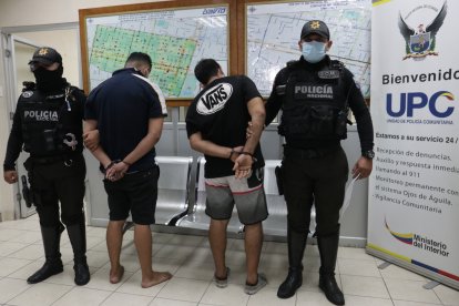 Los sospechosos fueron capturados en las calles Argentina y José Mascote, en el centro del Puerto Principal.