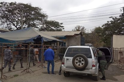 En un breve comunicado la Policía detalló que unidades tácticas laboran en el sitio.