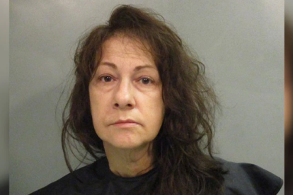 La mujer acusada de haber momificado a su madre para seguir obteniendo beneficios.