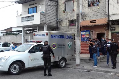 Una mujer falleció dentro de su domicilio ubicado en la Décima y Cuenca aparentemente al bajar unas escaleras.